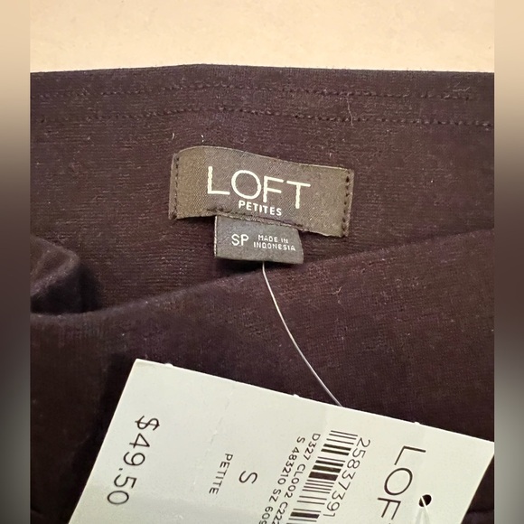 LOFT SIGNATURE SOFTBLEND LEGGINGS. BLACK, HIGH WAISTED, WIDE WAISTBAND. 
P SMALL - Picture 9 of 12